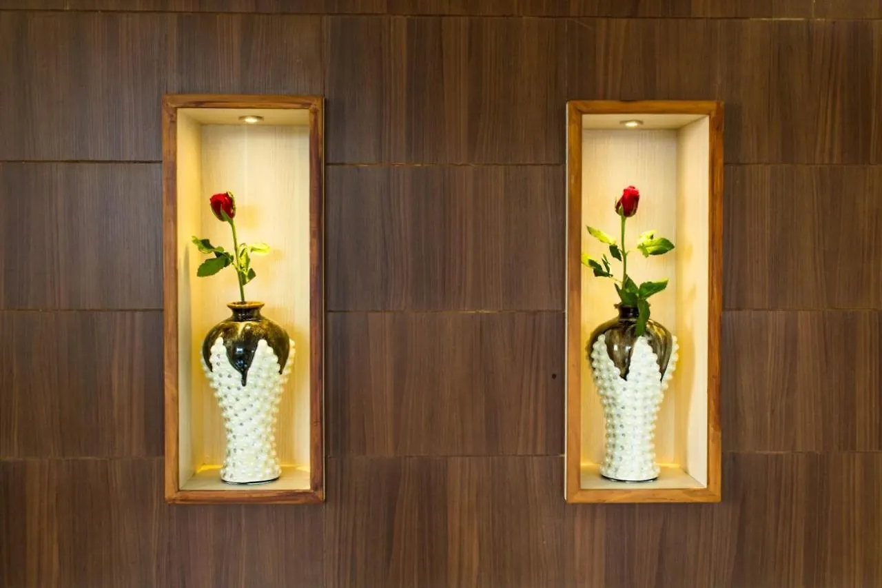 ****  Hotel Miracle Residency Kizhake Chālakudi Indien
